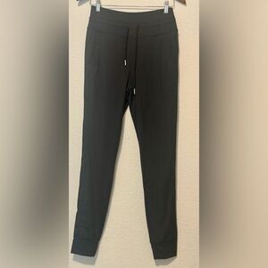 Halara Women's Black‎ Joggers And Women’s Size Medium